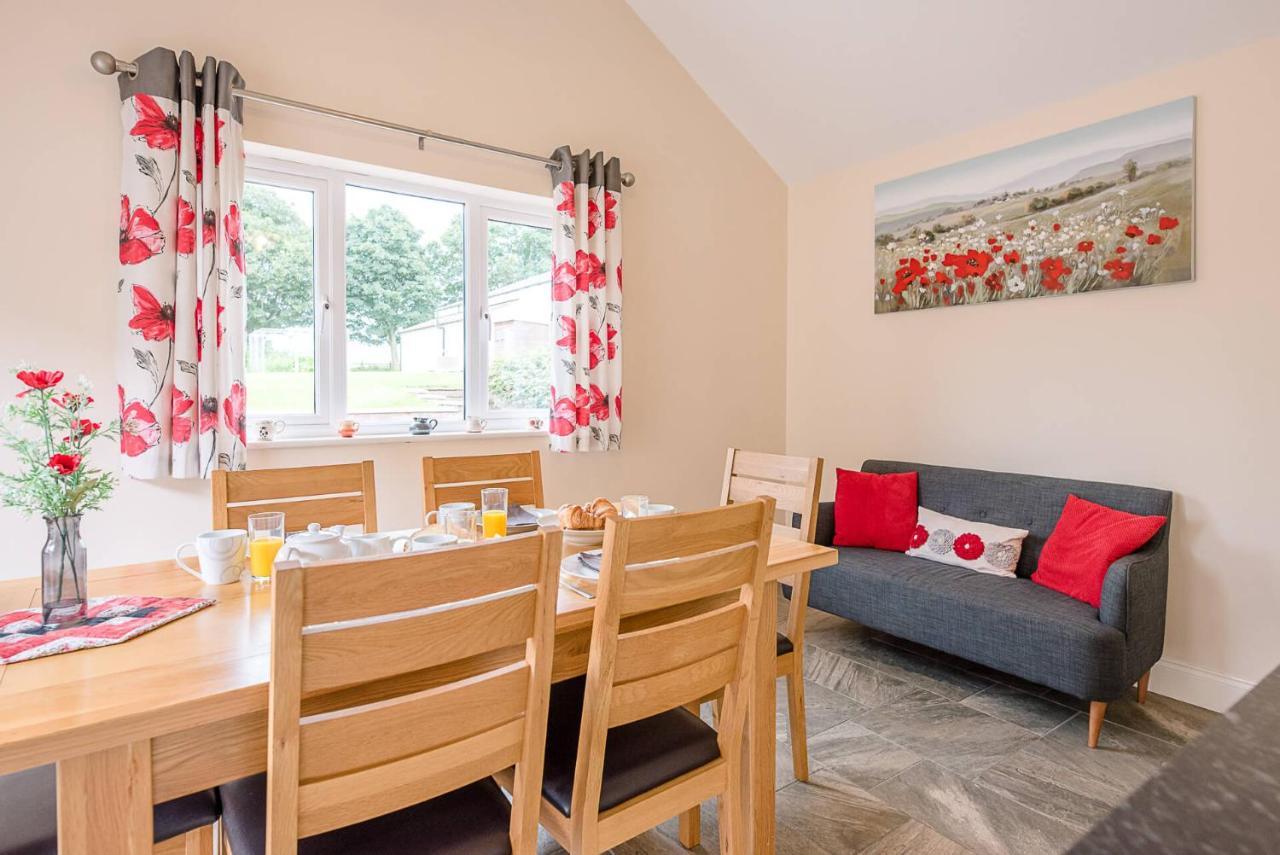 Grove Farm Bungalow With Swimming Pool, Dallinghoo Woodbridge Buitenkant foto