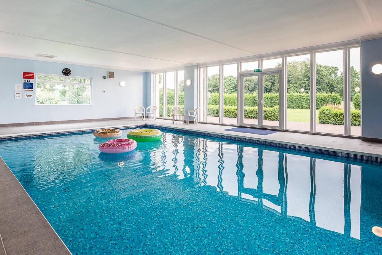 Grove Farm Bungalow With Swimming Pool, Dallinghoo Woodbridge Buitenkant foto