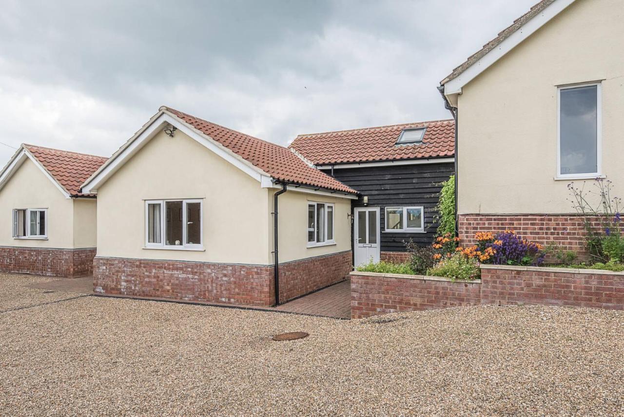 Grove Farm Bungalow With Swimming Pool, Dallinghoo Woodbridge Buitenkant foto