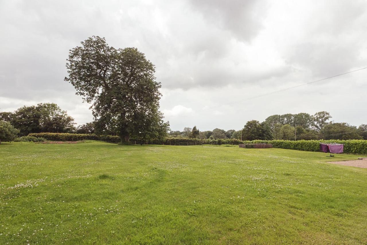 Grove Farm Bungalow With Swimming Pool, Dallinghoo Woodbridge Buitenkant foto